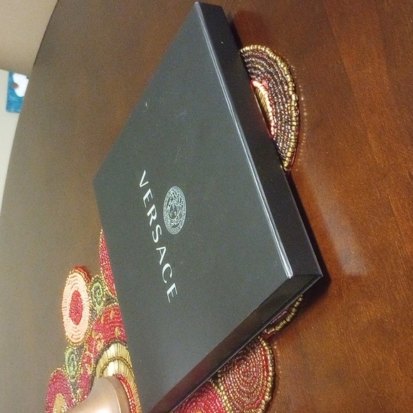 Versace Gift Box with Tissue Paper - Picture 11 of 14